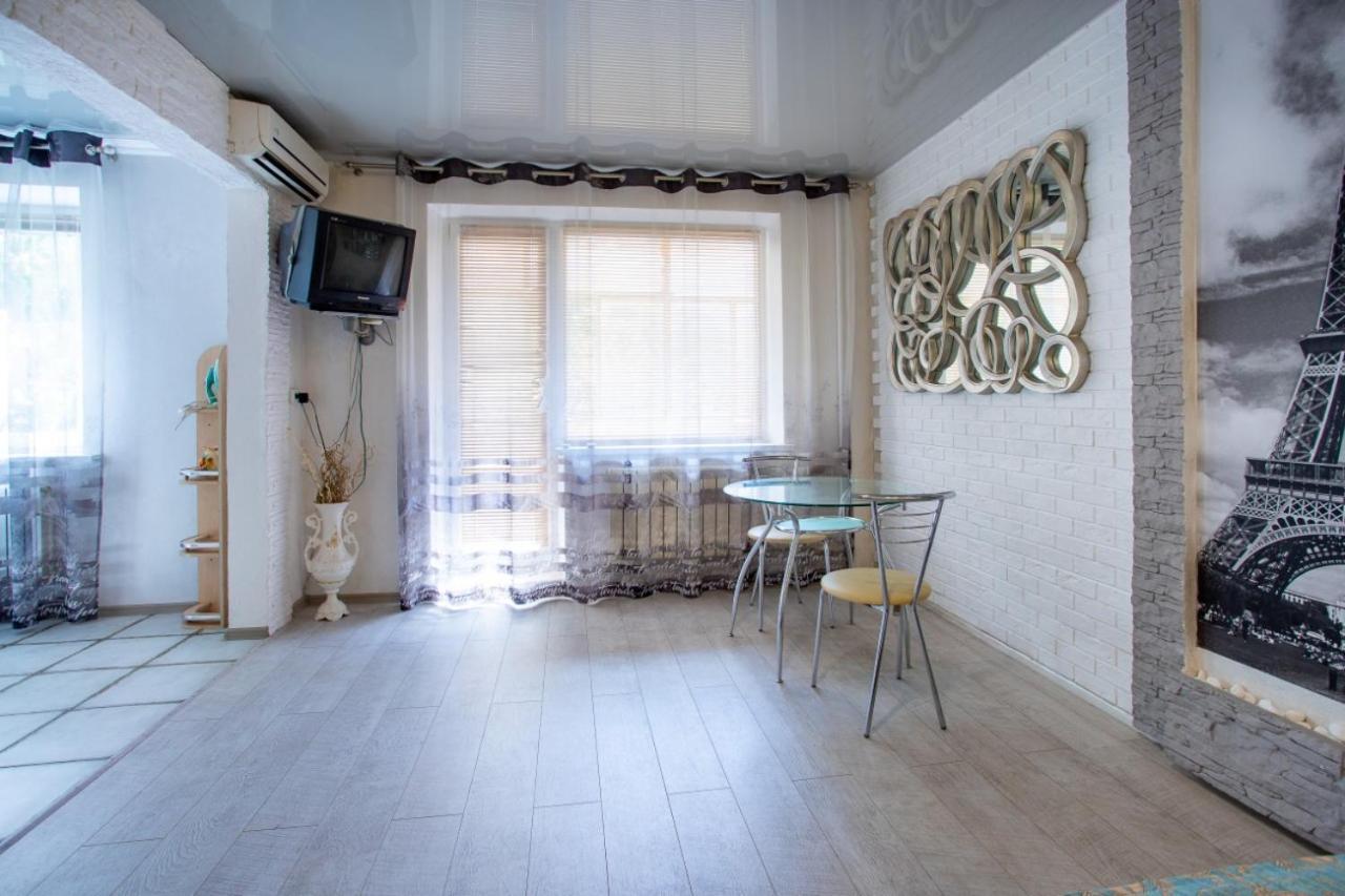 Студия На Проспекте Мира Mykolajiv Exteriér fotografie